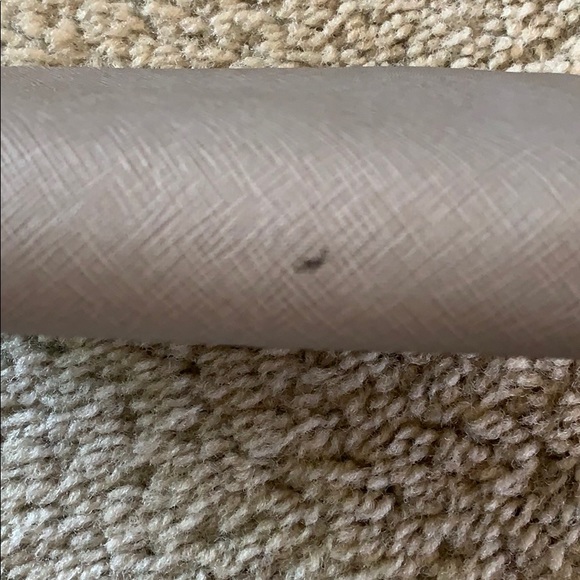 Michael Kors wristlet - Picture 3 of 9